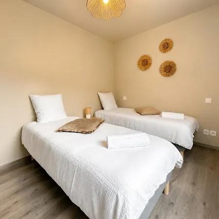 Grande Maison, 6 Personnes, Terrasse & Parking *