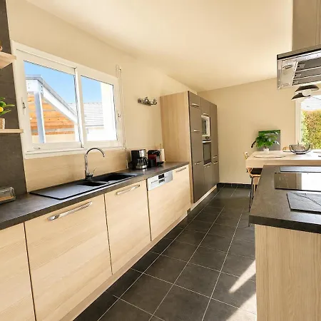 Grande Maison, 6 Personnes, Terrasse & Parking * Arudy