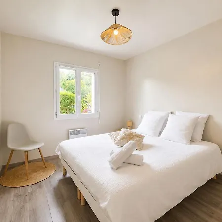 Grande Maison, 6 Personnes, Terrasse & Parking Arudy